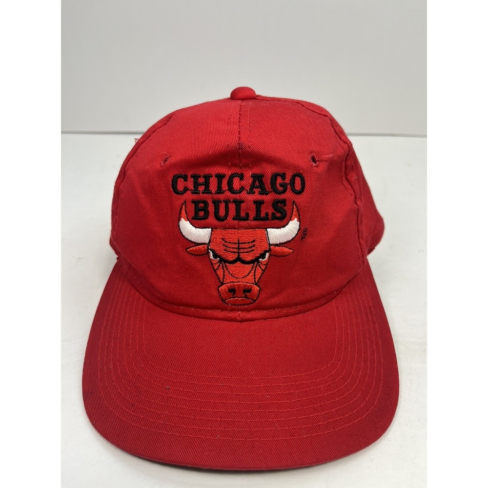 Vintage CHICAGO BULLS Snapback Hat ALL RED The G Cap Mascot